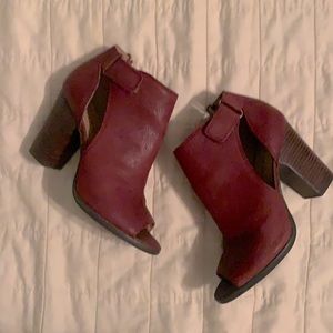 Lucky Brand ankle bootie